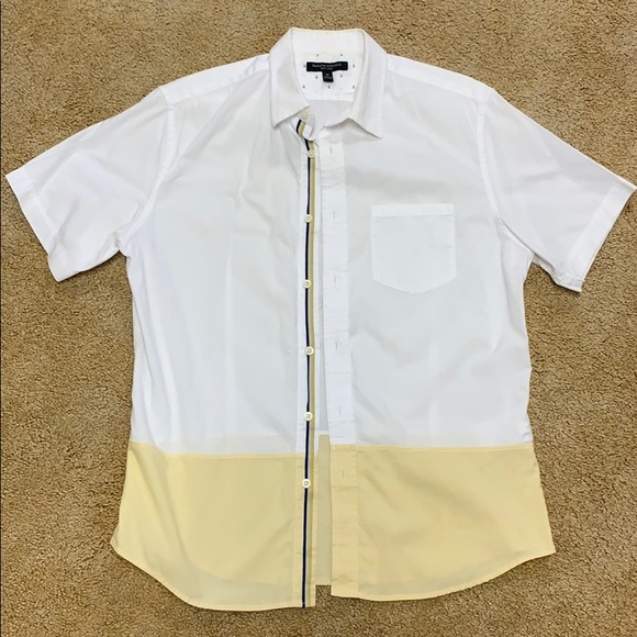 Banana Republic Other - White and yellow banana republic button up